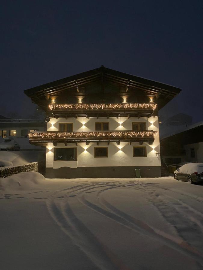 Glemm Lodge Apartments Saalbach-Hinterglemm Extérieur photo