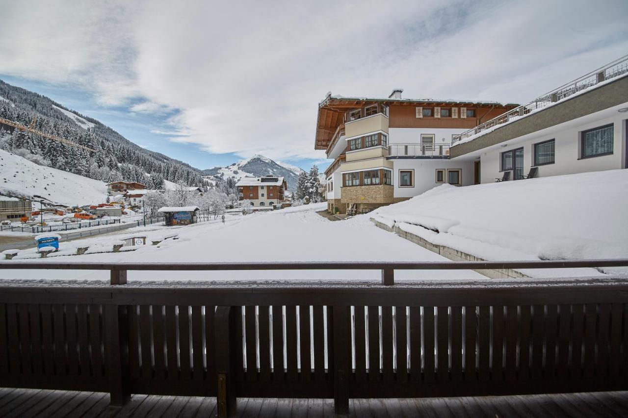 Glemm Lodge Apartments Saalbach-Hinterglemm Extérieur photo